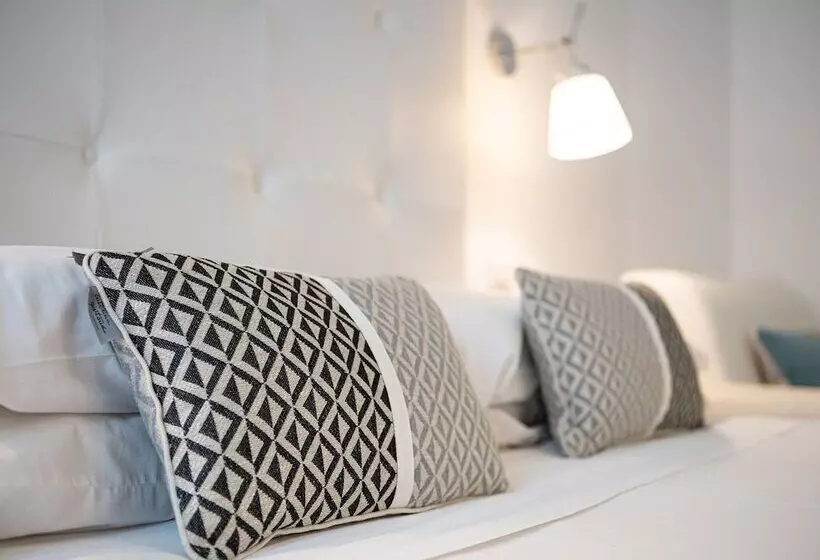 ジュニアスイート, Pley Cagliari Boutique Suites