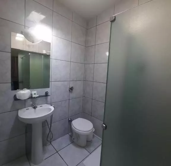 Economy Yhden Hengen Huone, 50+ Hotel Flat