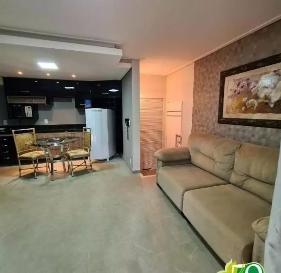 Superior Kolmen Hengen Huone, 50+ Hotel Flat