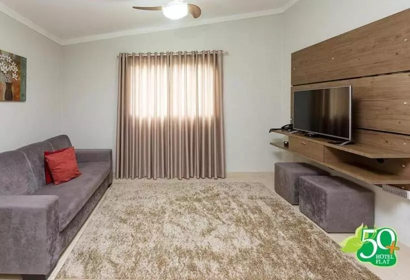 Standard Kolmen Hengen Huone, 50+ Hotel Flat