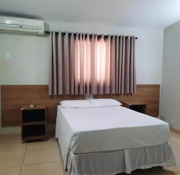 Economy Yhden Hengen Huone, 50+ Hotel Flat