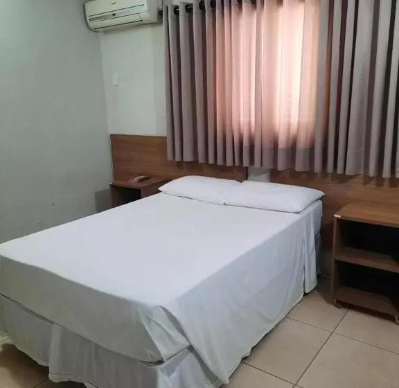 Economy Yhden Hengen Huone, 50+ Hotel Flat