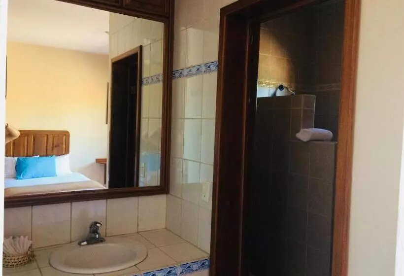 اتاق استاندارد با تخت بزرگ, Angra