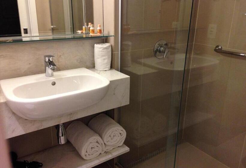 اتاق اکونومی, Atlantico Prime