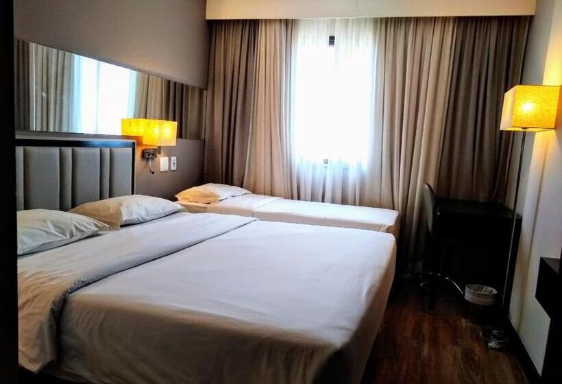 اتاق لوکس سه تخته, Atlantico Prime