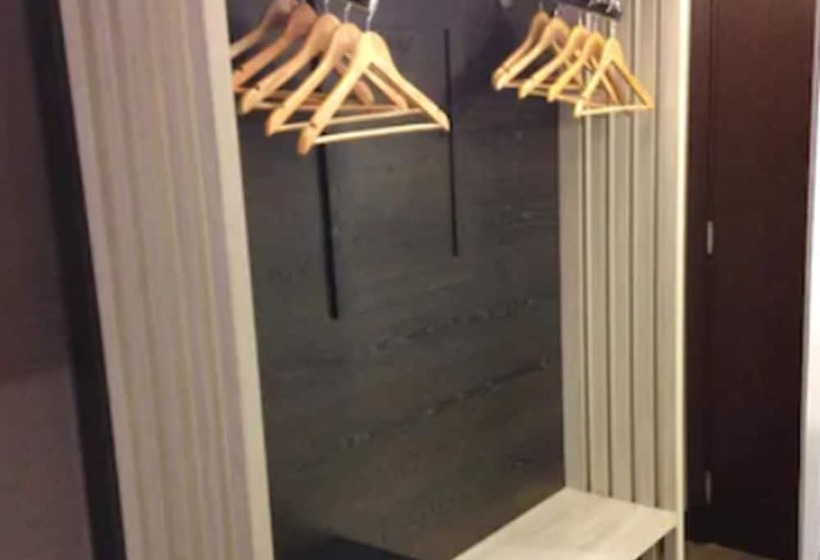 اتاق لوکس, Atlantico Prime