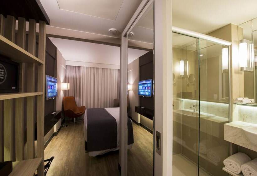 اتاق لوکس, Atlantico Prime