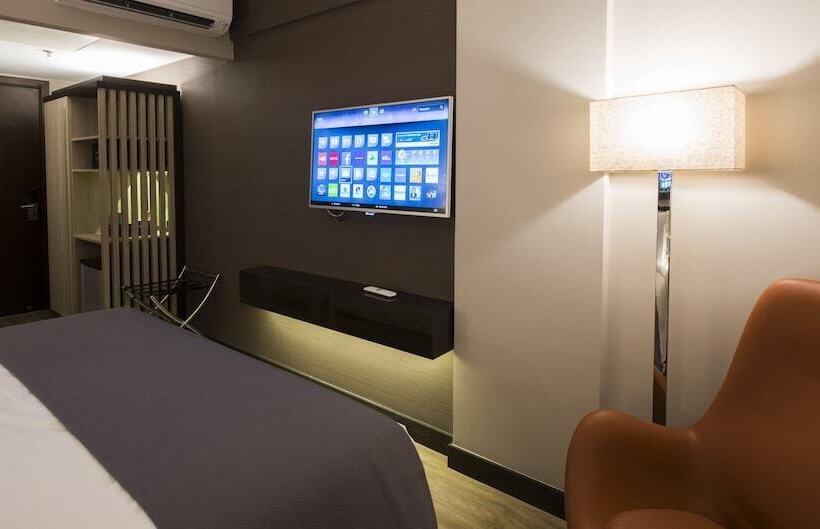 اتاق لوکس, Atlantico Prime