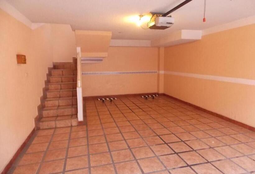 스탠다드 트리플 룸, Express Alejandria