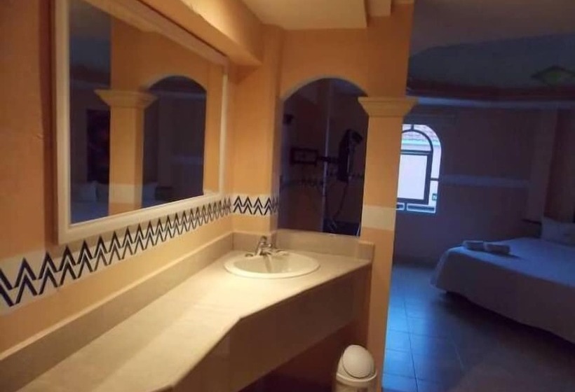 스탠다드 트리플 룸, Express Alejandria