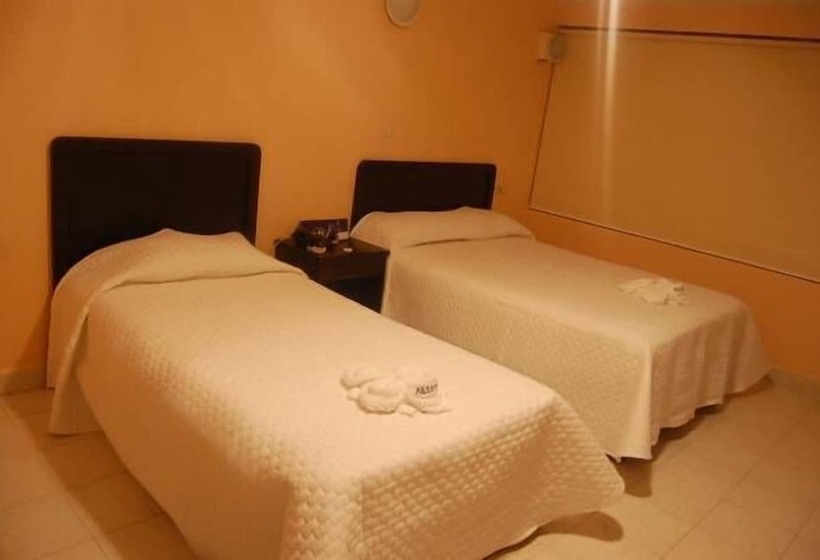 스탠다드 트리플 룸, Express Alejandria