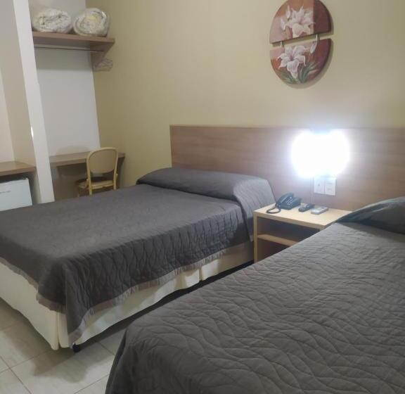 غرفة قياسية, Francisco Beltrão Palace