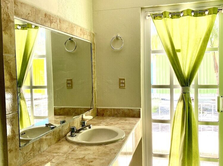 חדר סטנדרט שתי מיטות זוגיות, Hc Internacional