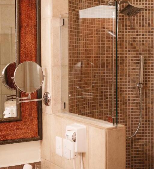 غرفة قياسية, Los Pilares