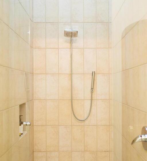 غرفة قياسية, Los Pilares