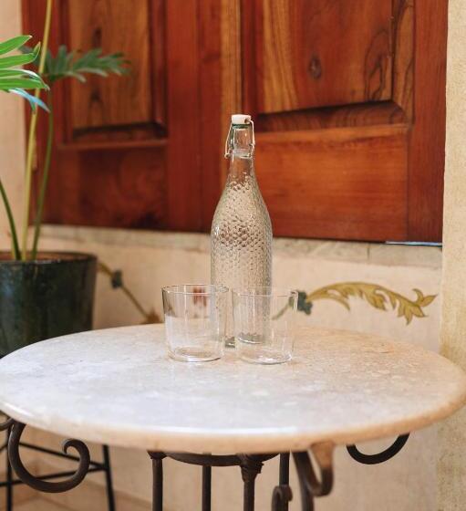 غرفة قياسية, Los Pilares