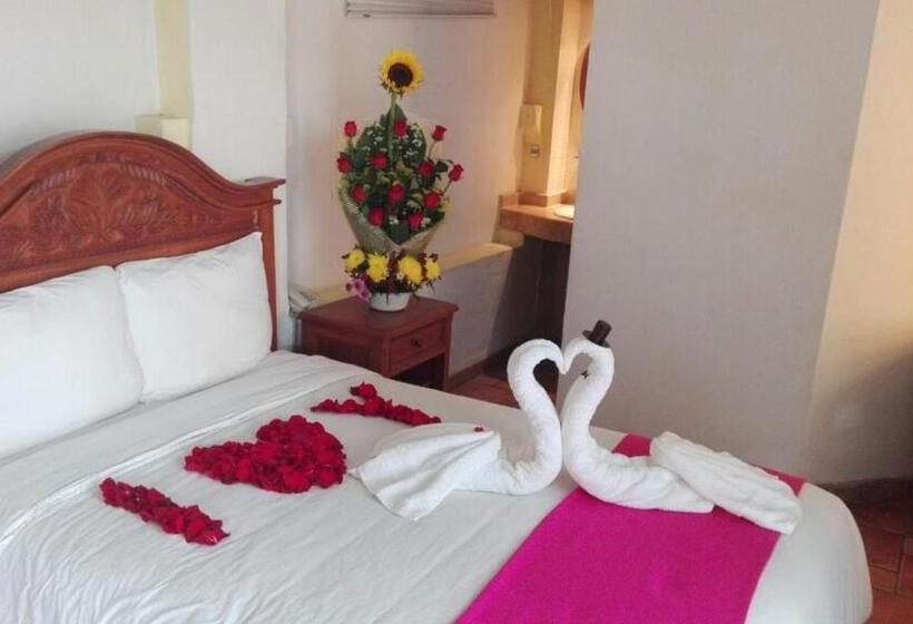 스탠다드 룸, Meson Del Mar