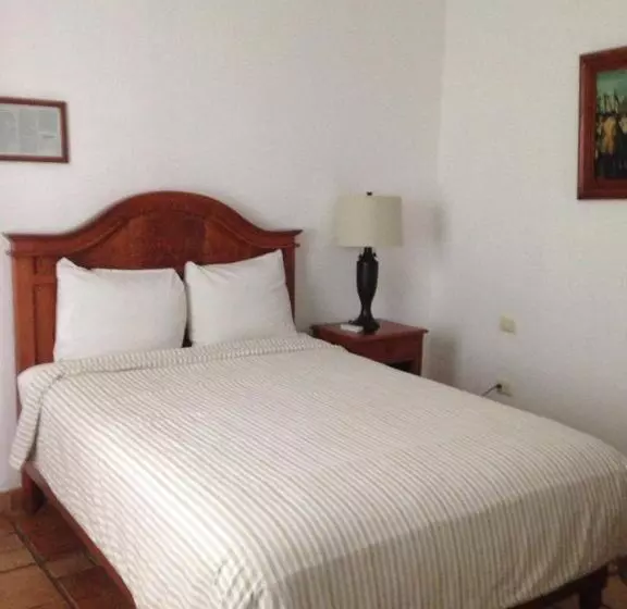 اتاق استاندارد, Meson Del Mar