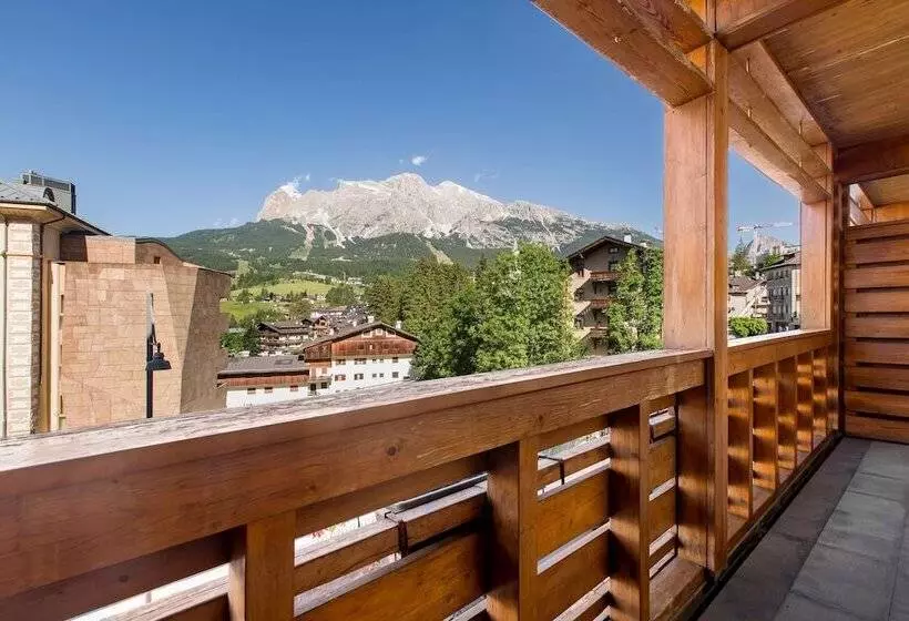 景色の見える一ベッドルームアパートメント, Radisson Residences Savoia Palace Cortina D’ampezzo