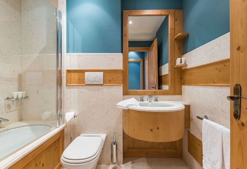 带1个卧室带观景的公寓, Radisson Residences Savoia Palace Cortina D’ampezzo