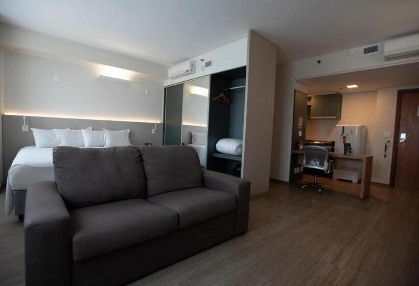 Люкс Кровать Кинг, Esuites Virgínia Luxemburgo