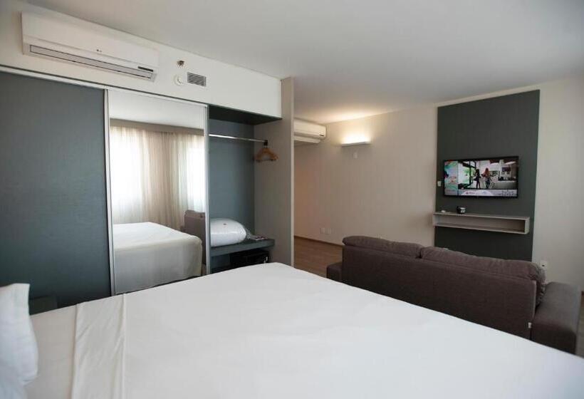 Люкс Кровать Кинг, Esuites Virgínia Luxemburgo