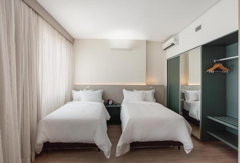 Люкс, Esuites Virgínia Luxemburgo