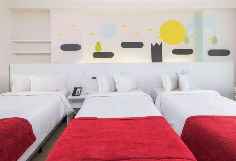 スーペリアトリプルルーム, Esuites Virgínia Luxemburgo
