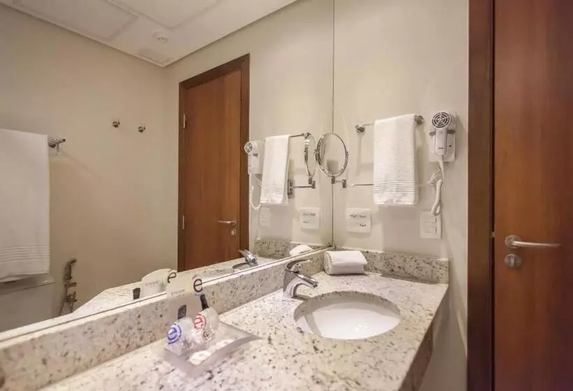 スーペリアトリプルルーム, Esuites Virgínia Luxemburgo