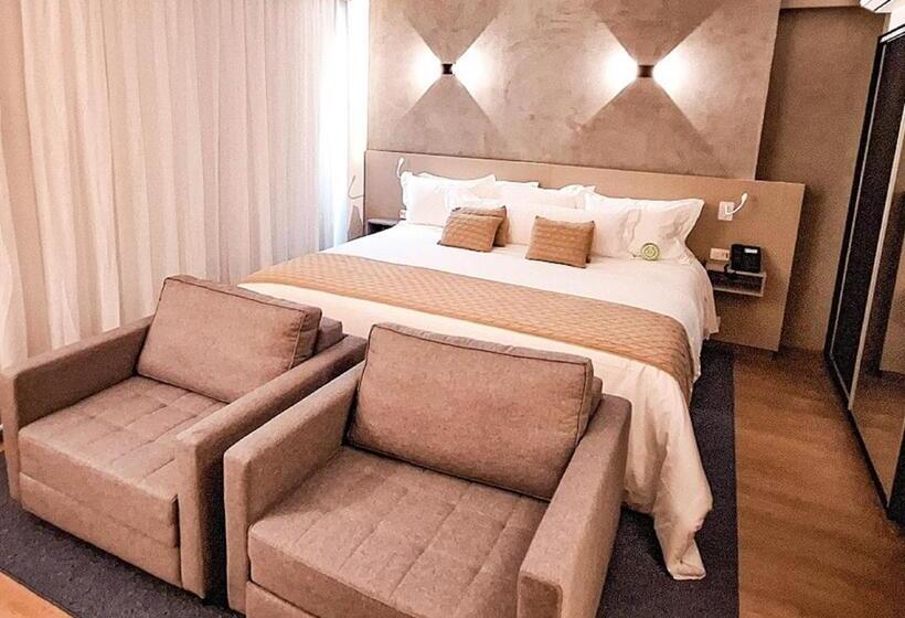 Люкс Deluxe Кровать Кинг, Esuites Virgínia Luxemburgo