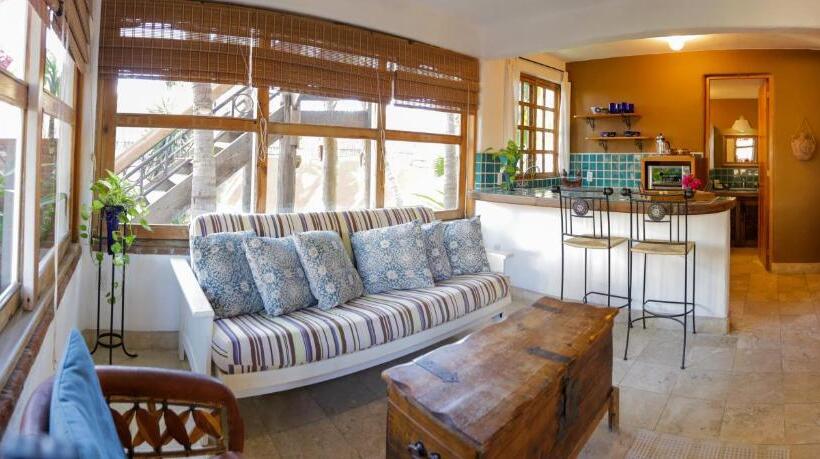 Бунгало Стандарт 2 Спальни, The Bungalows