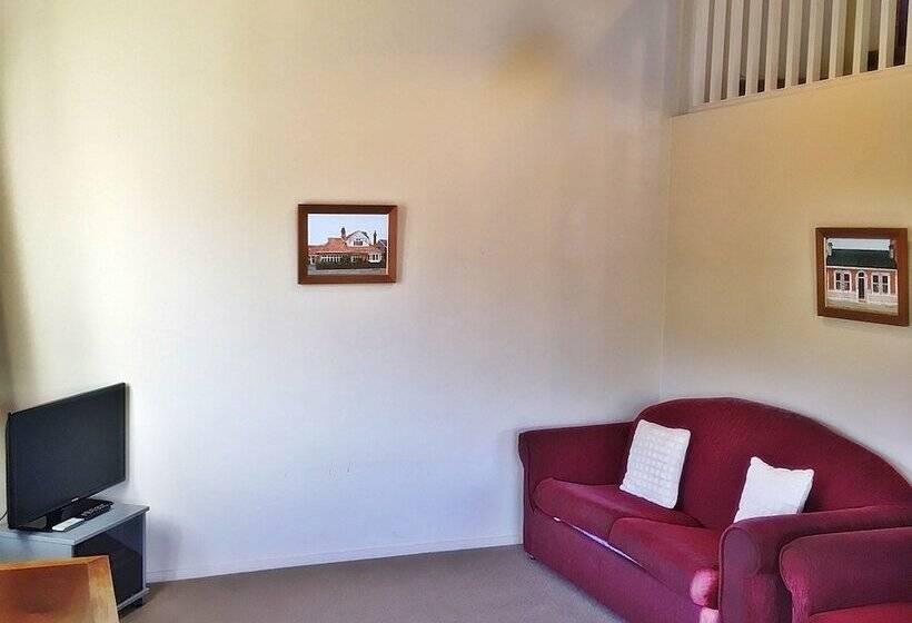 2 Sovrums Lägenhet, Woodlands Motels And Apartments