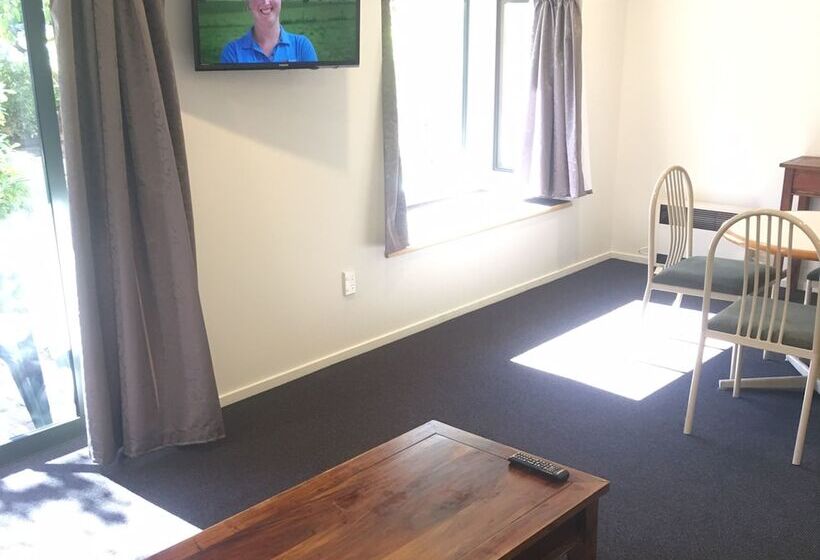 1 Sovrums Superior Lägenhet, Woodlands Motels And Apartments