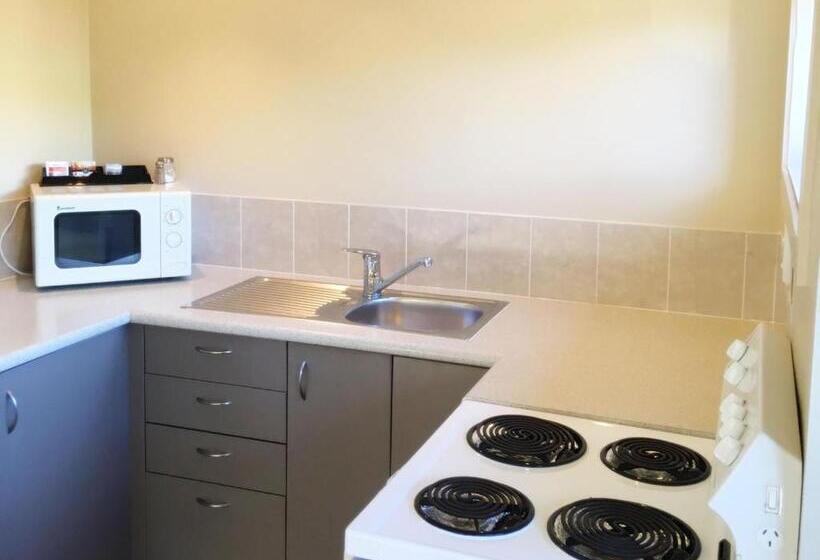 2 Sovrums Lägenhet, Woodlands Motels And Apartments