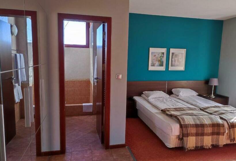 带阳台的豪华间, Famil Adults Only