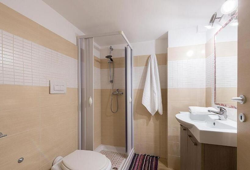 Номер Стандарт Трехместный, Casa Rosa Di Mare & Marina