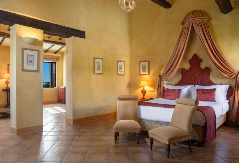 جناح جونيور, La Bagnaia Golf Resort