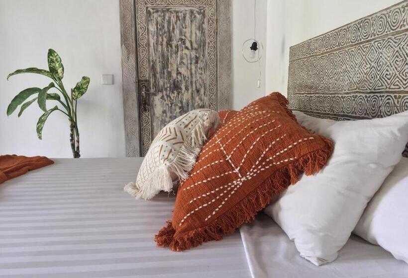 Standard room with outdoor bath, Villa Santai Bali