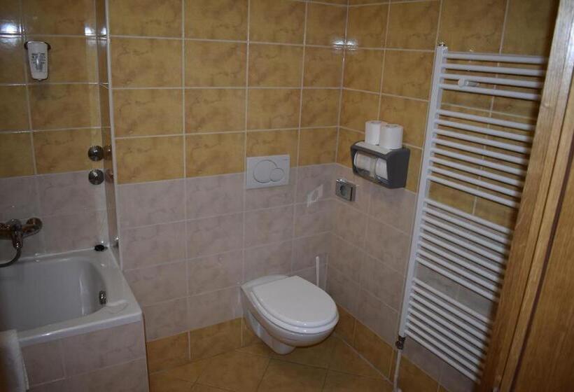 شقة غرفة نوم واحدة مزودة بشُرفة, Aparthotel Snjezna Kraljica