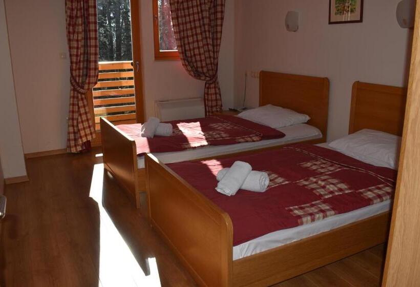 شقة غرفة نوم واحدة مزودة بشُرفة, Aparthotel Snjezna Kraljica