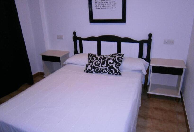 اتاق کلاسیک یک تخته, Hostal Don Pepe