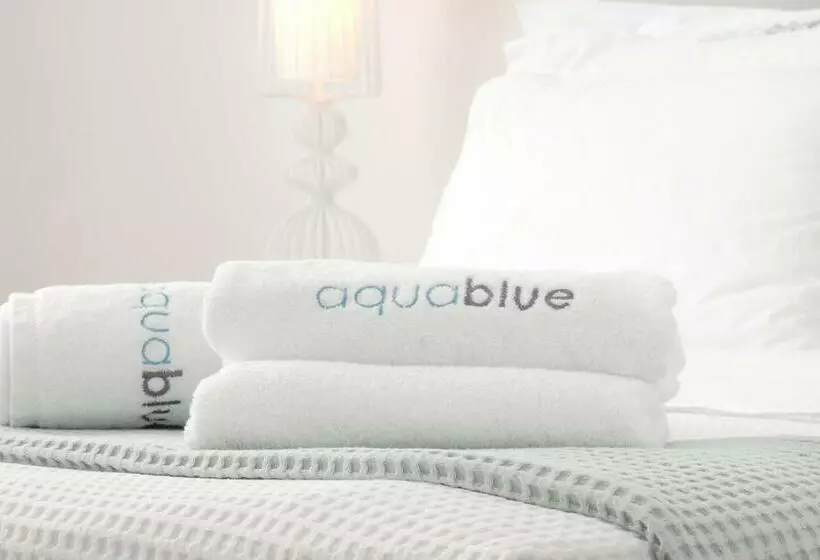 اتاق استاندارد یک نفره, Aqua Blue Beach