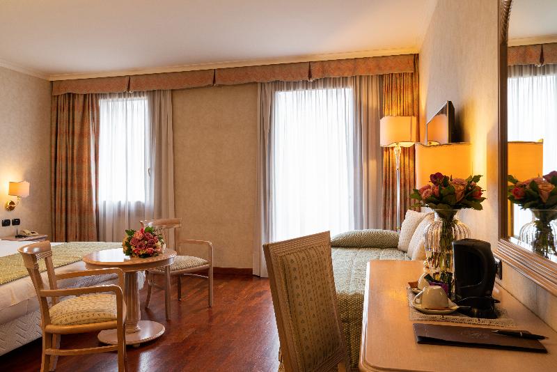 Junior Suite Deluxe, Aqua Blue Beach