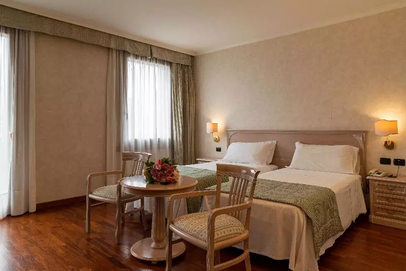 سوییت جونیور لوکس, Aqua Blue Beach
