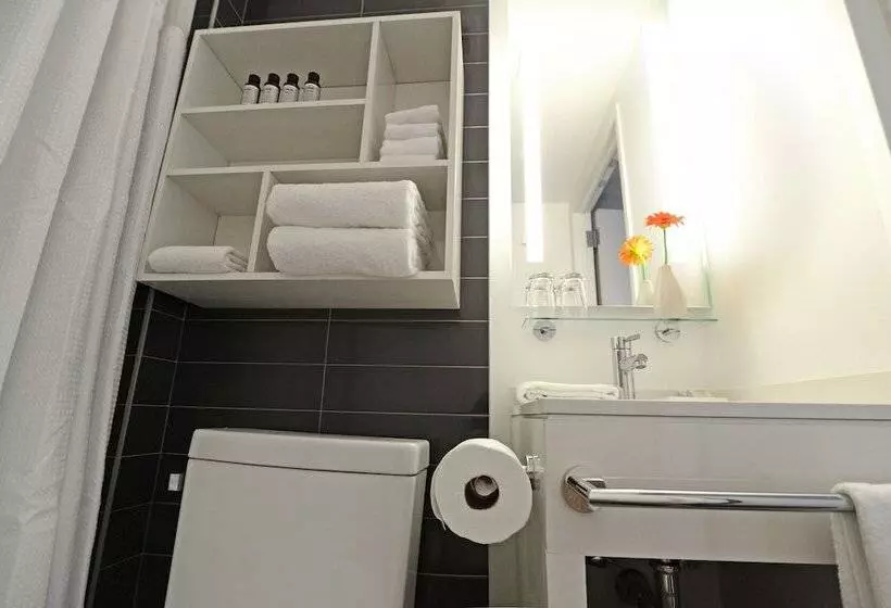 Standard-invahuone, Edge Hotel Washington Heights