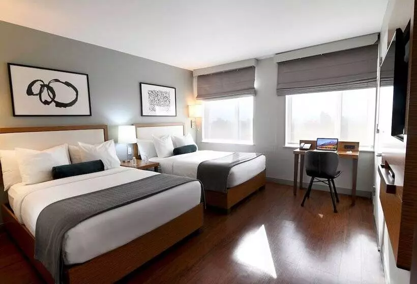 Standard-invahuone, Edge Hotel Washington Heights