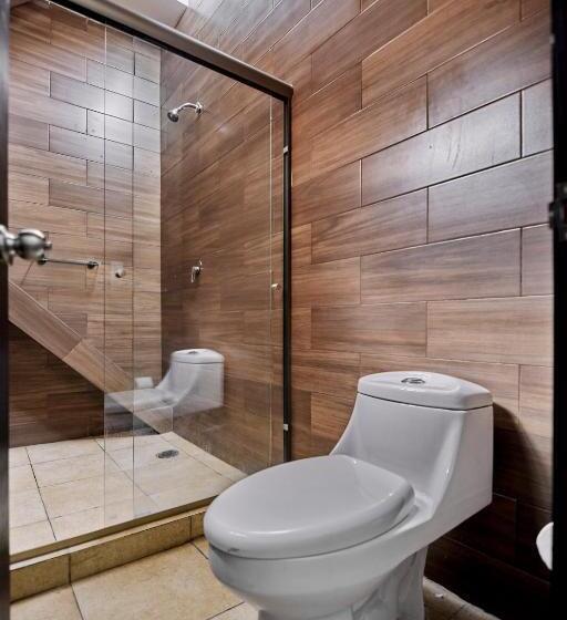 جناح ديلوكس, First Inn Hotel & Business