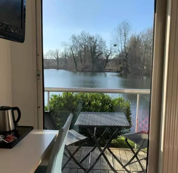 スタンダードトリプルルーム, Hôtel De L Ile Du Saussay