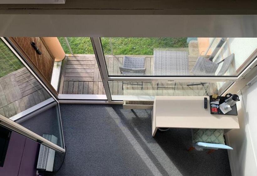 חדר סטנדרט לשלושה, Hôtel De L Ile Du Saussay