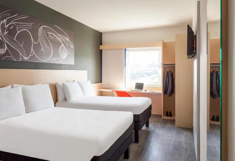 Номер Стандарт, Ibis Queretaro